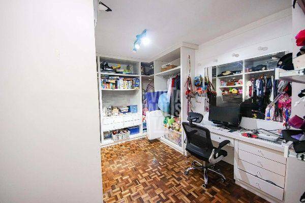 Apartamento à venda com 3 quartos, 133m² - Foto 5