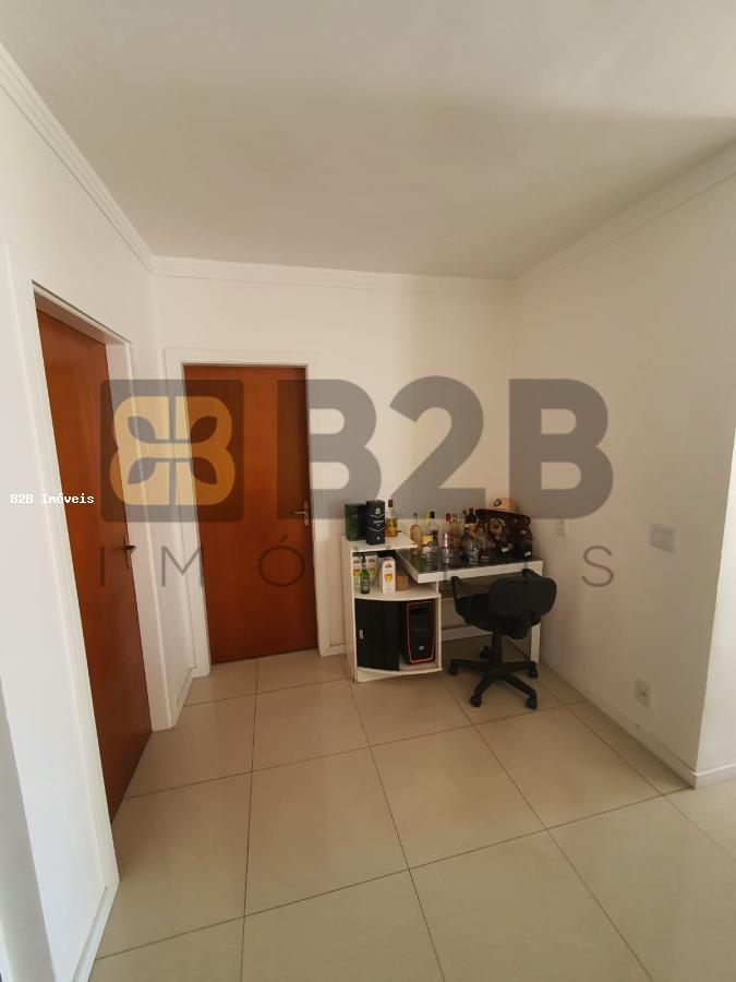 Casa à venda com 5 quartos, 158m² - Foto 24