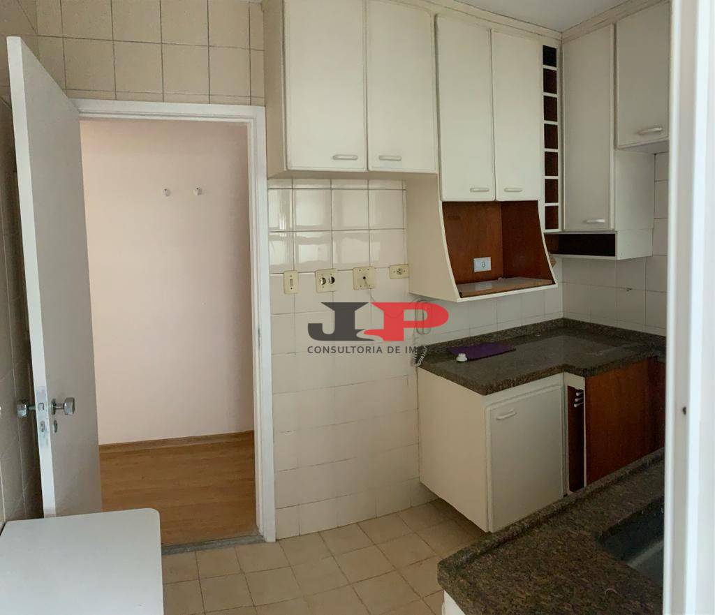 Apartamento para alugar com 3 quartos, 70m² - Foto 9