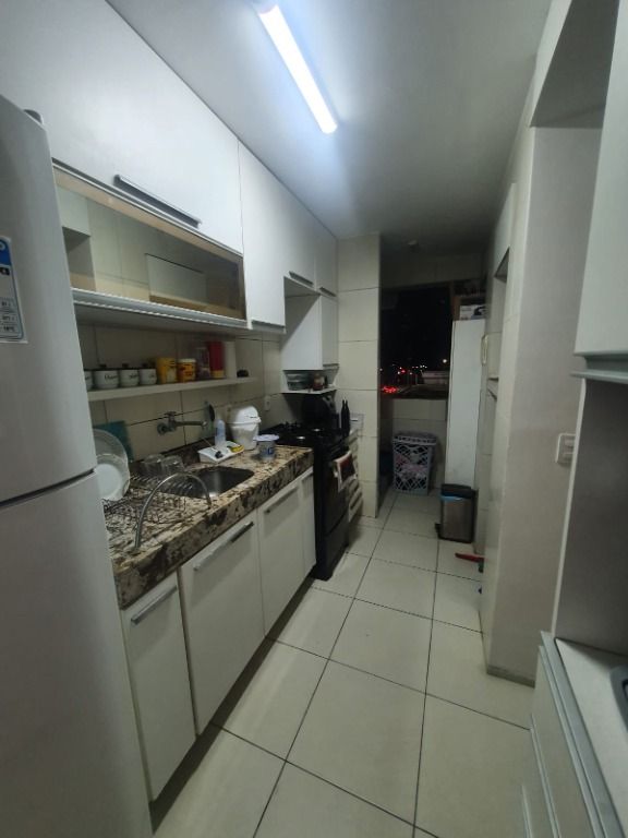 Apartamento à venda com 2 quartos, 61m² - Foto 18