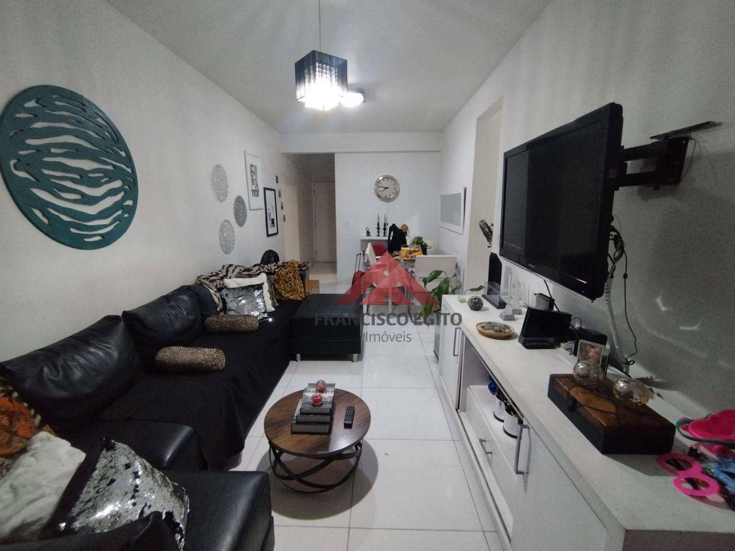 Apartamento à venda com 3 quartos, 75m² - Foto 1