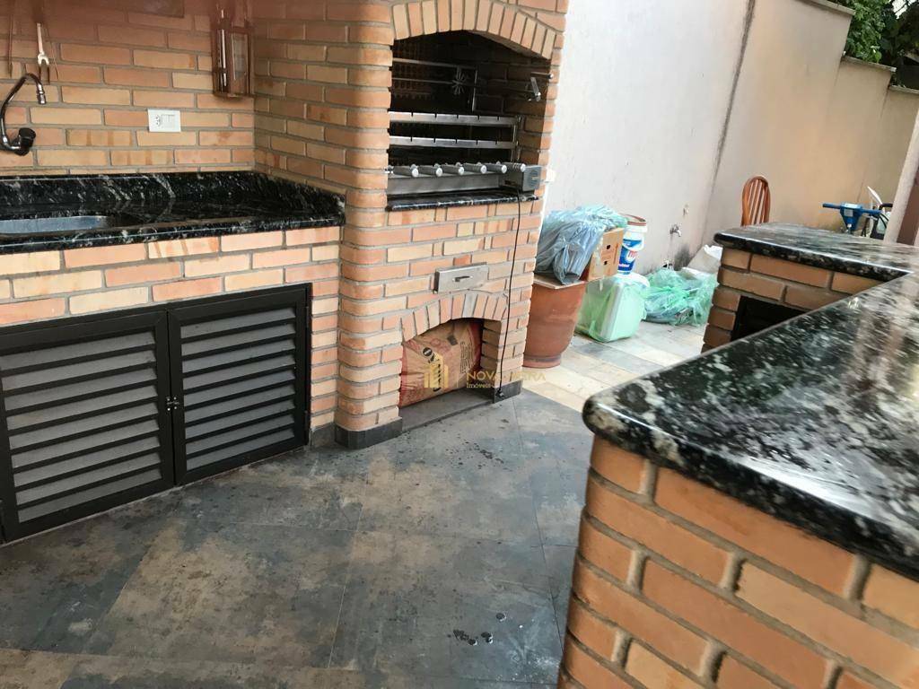 Sobrado à venda com 4 quartos, 354m² - Foto 64