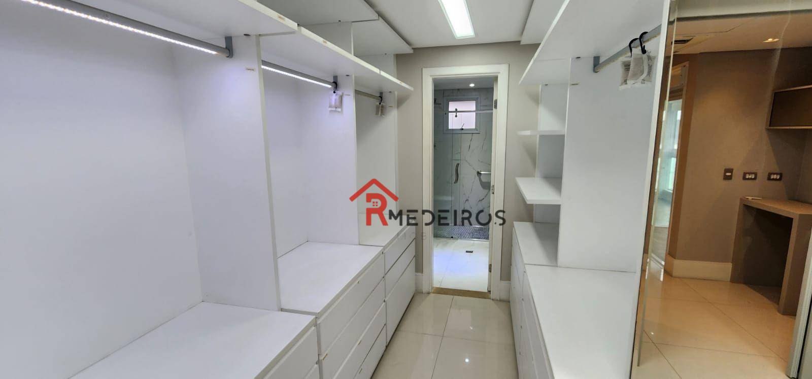 Apartamento à venda com 4 quartos, 337m² - Foto 19