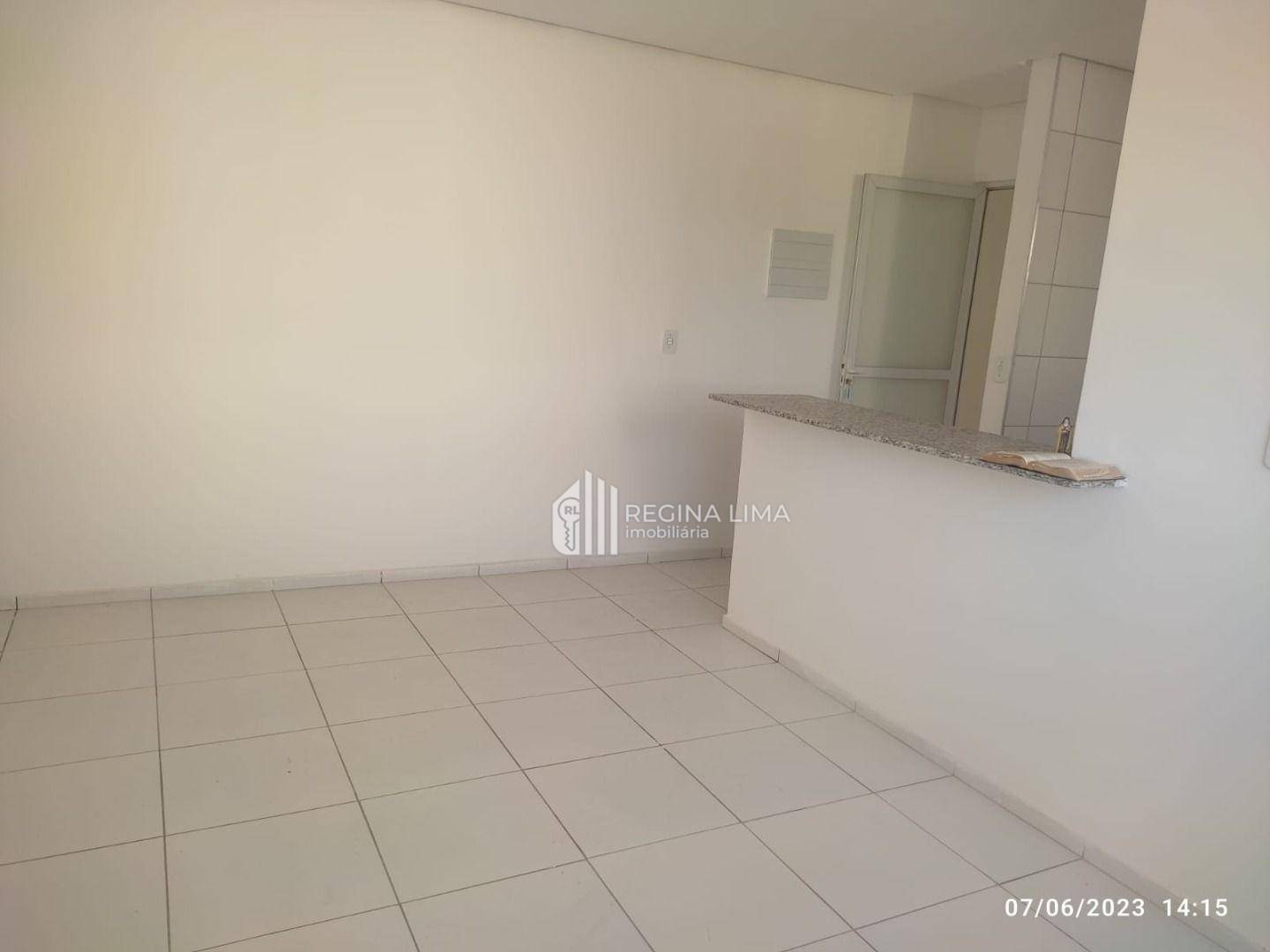 Apartamento à venda com 3 quartos, 65m² - Foto 3