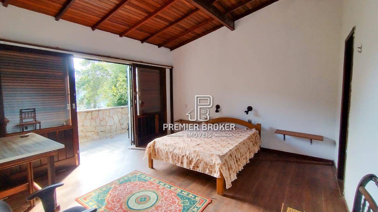 Casa à venda com 4 quartos, 249m² - Foto 19