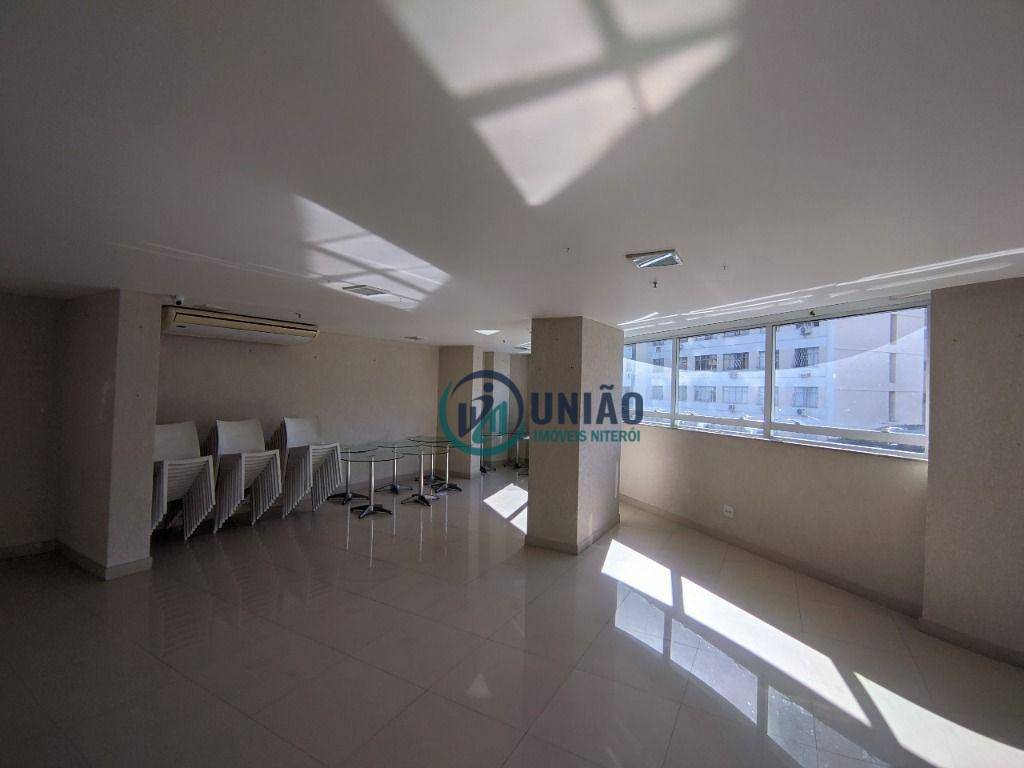 Apartamento à venda com 2 quartos, 75m² - Foto 23