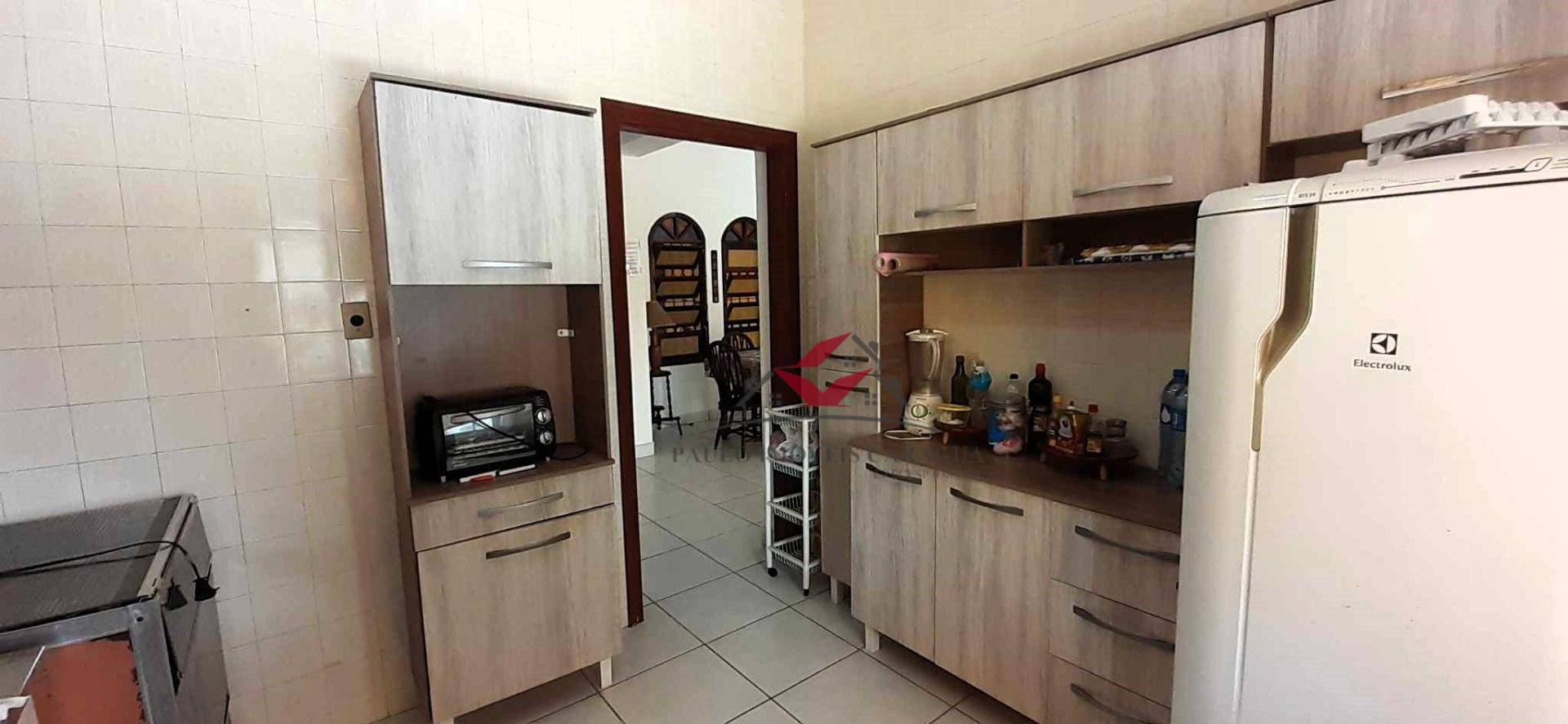 Casa à venda com 3 quartos, 167m² - Foto 9