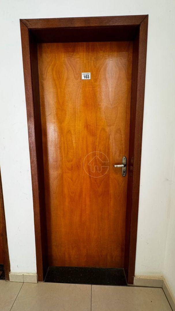 Apartamento para alugar com 3 quartos, 70m² - Foto 2