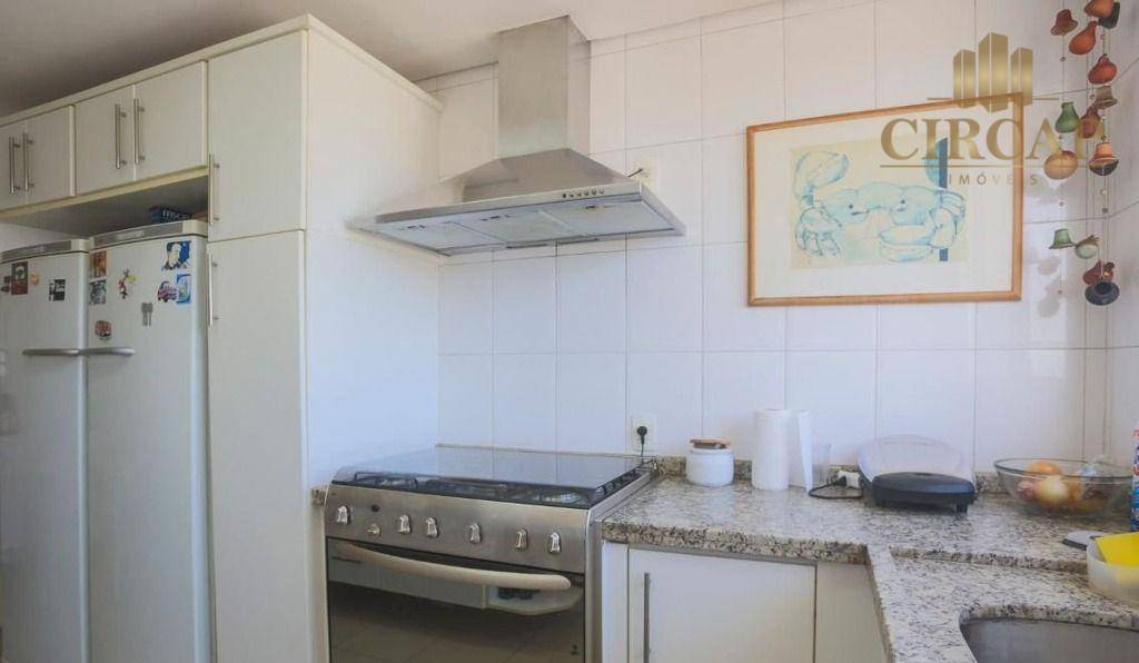 Apartamento à venda com 4 quartos, 220m² - Foto 7