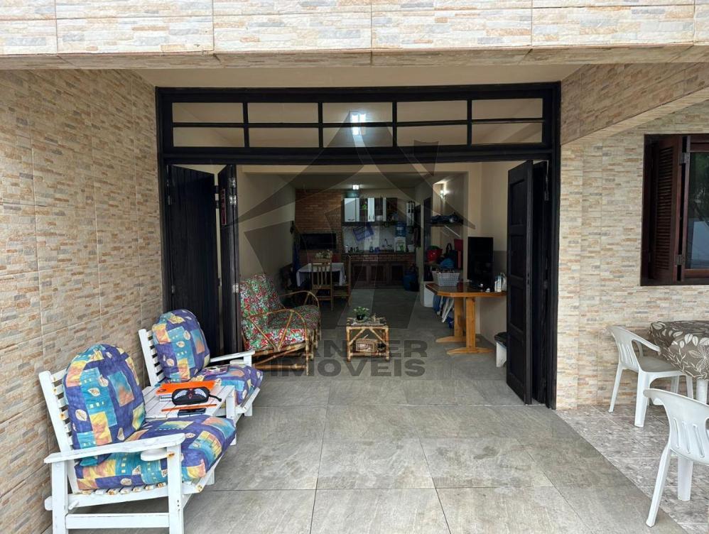 Casa à venda com 2 quartos, 300m² - Foto 3