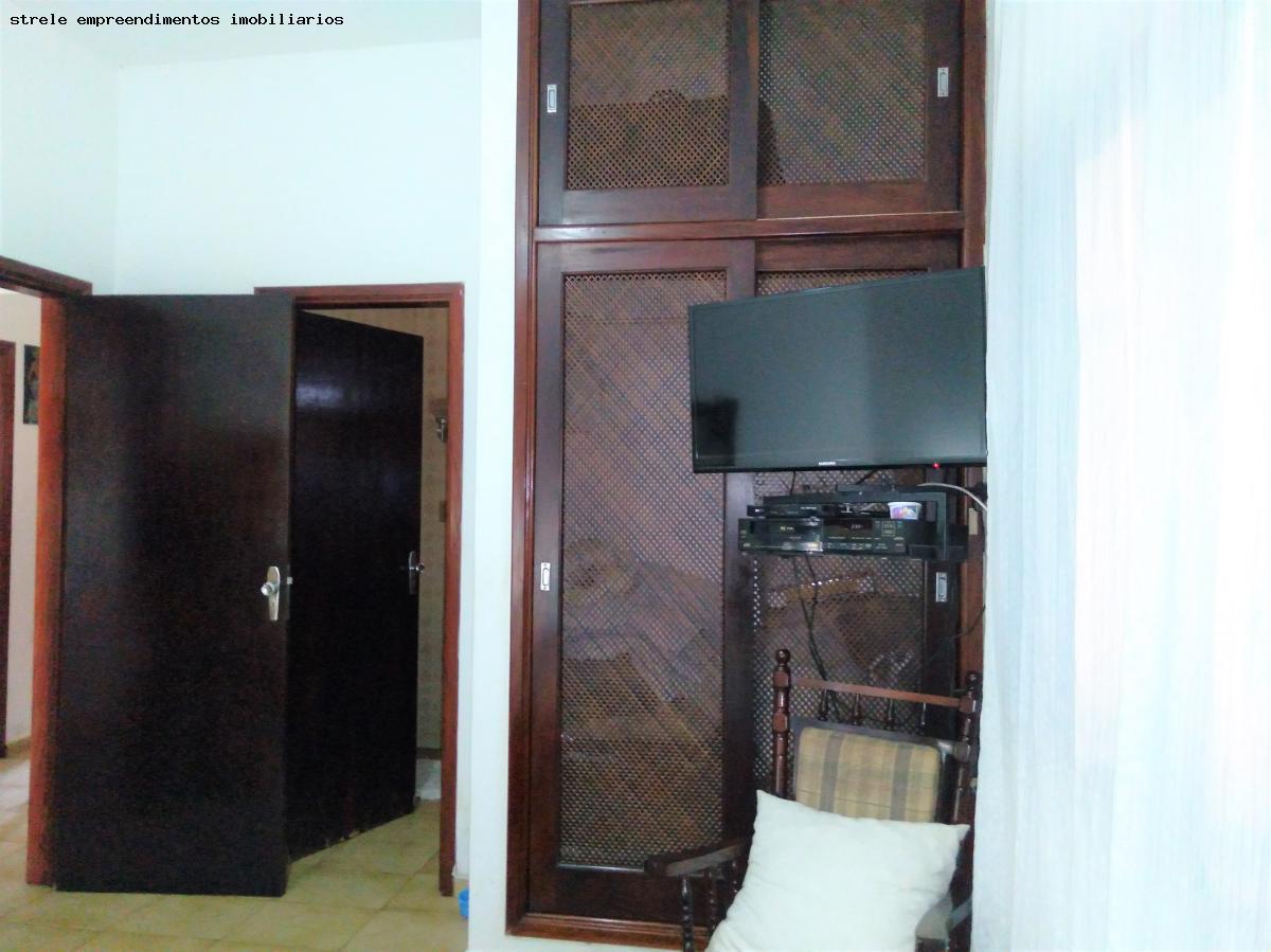 Casa à venda com 3 quartos, 375m² - Foto 25