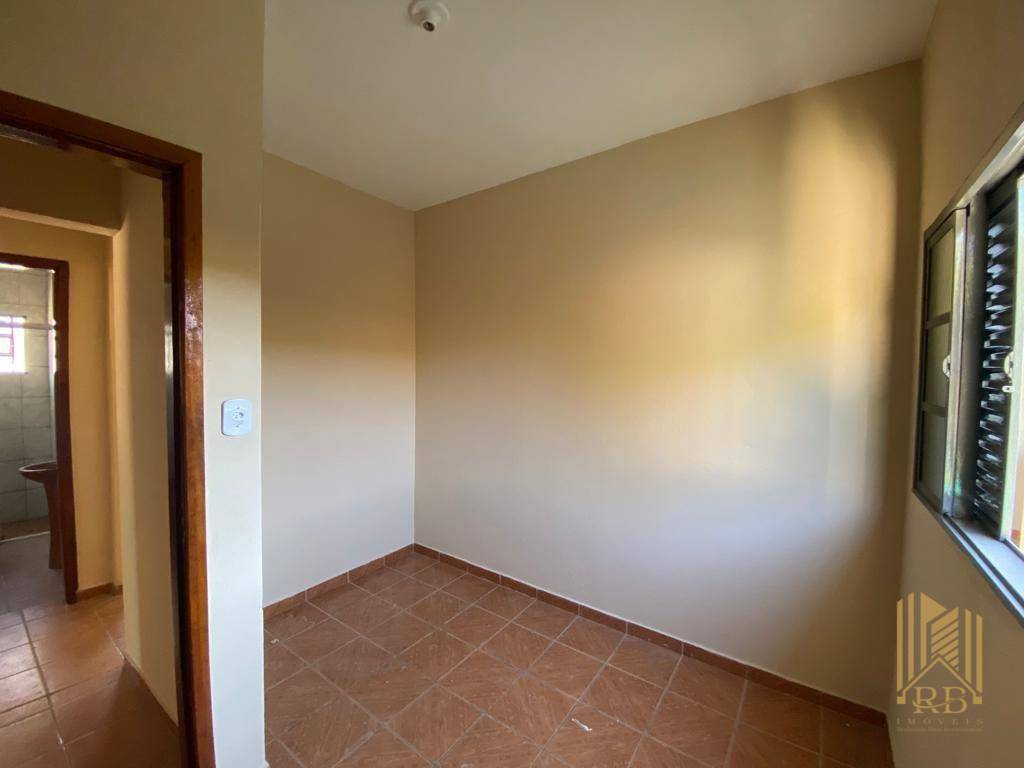Casa à venda com 3 quartos, 100m² - Foto 9