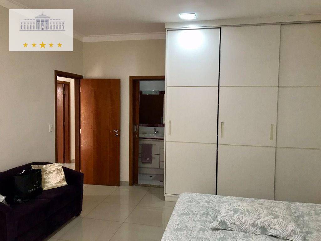 Casa à venda com 3 quartos, 351m² - Foto 21