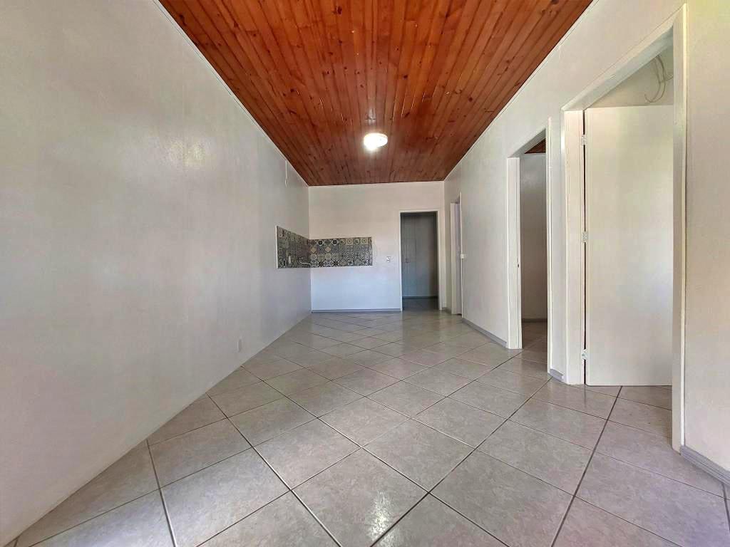 Casa à venda com 3 quartos, 98m² - Foto 11