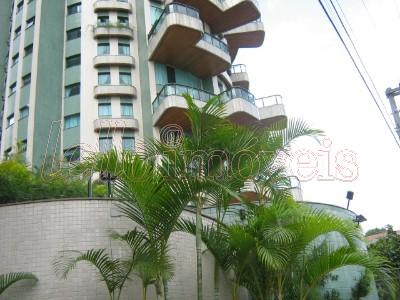 Apartamento à venda com 4 quartos, 382m² - Foto 2
