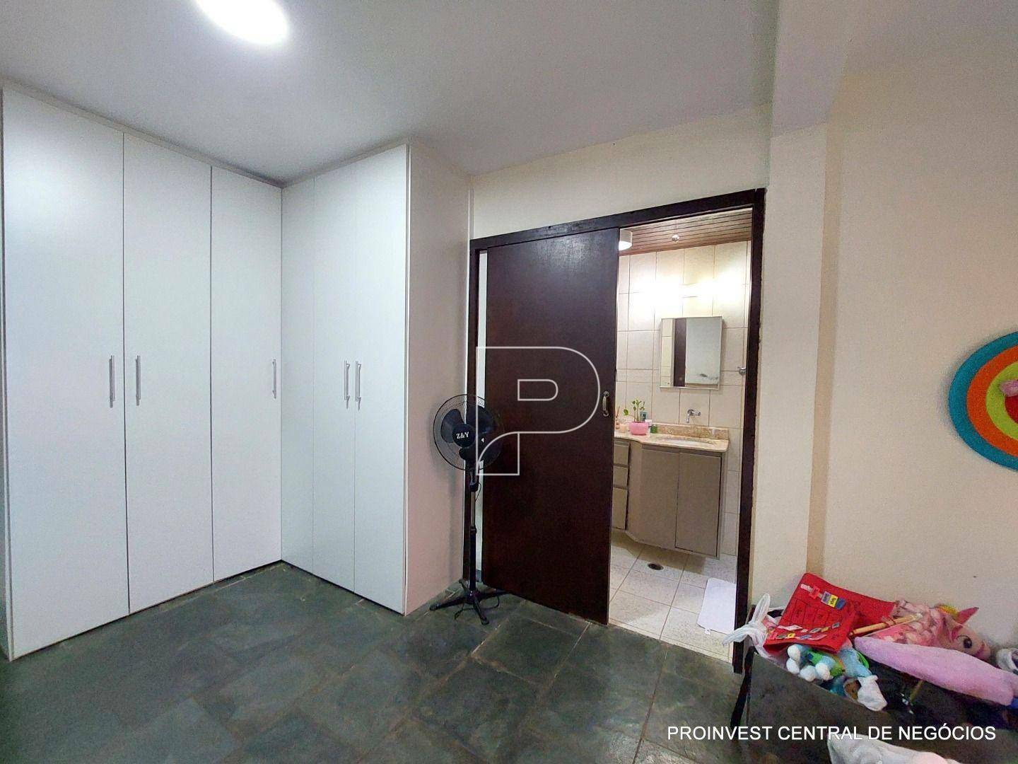 Casa de Condomínio à venda com 3 quartos, 390m² - Foto 39