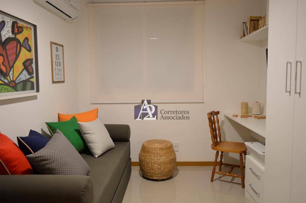 Apartamento à venda com 2 quartos, 80m² - Foto 11