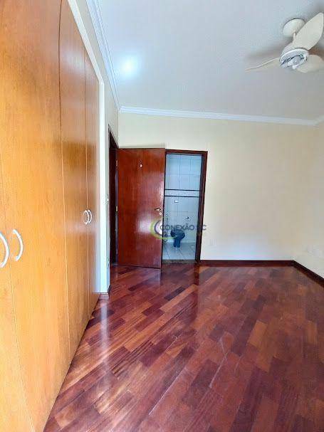 Sobrado à venda e aluguel com 4 quartos, 270m² - Foto 24