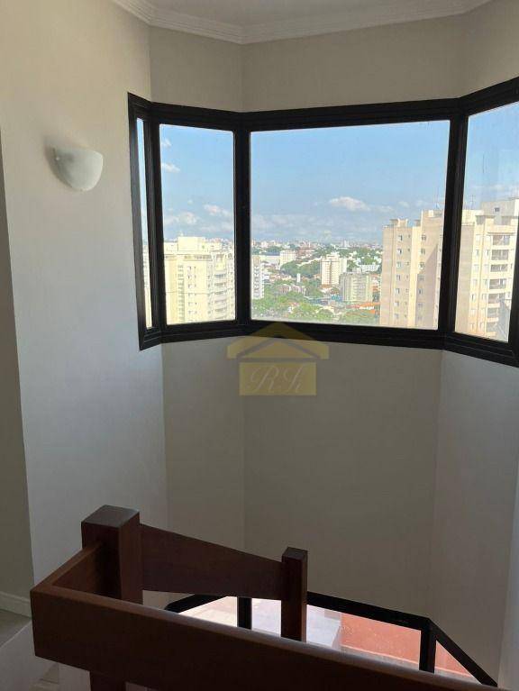 Apartamento à venda com 3 quartos, 169m² - Foto 9