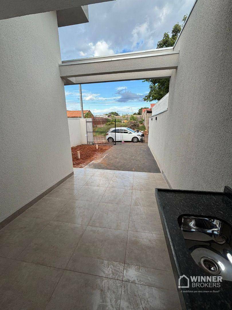 Casa à venda com 3 quartos, 70m² - Foto 3