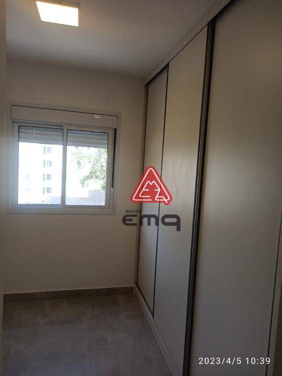 Apartamento para alugar com 3 quartos, 66m² - Foto 11