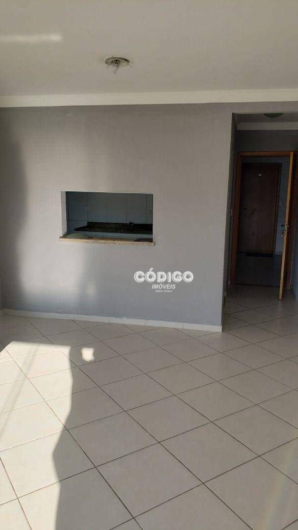 Apartamento para alugar com 3 quartos, 50m² - Foto 9