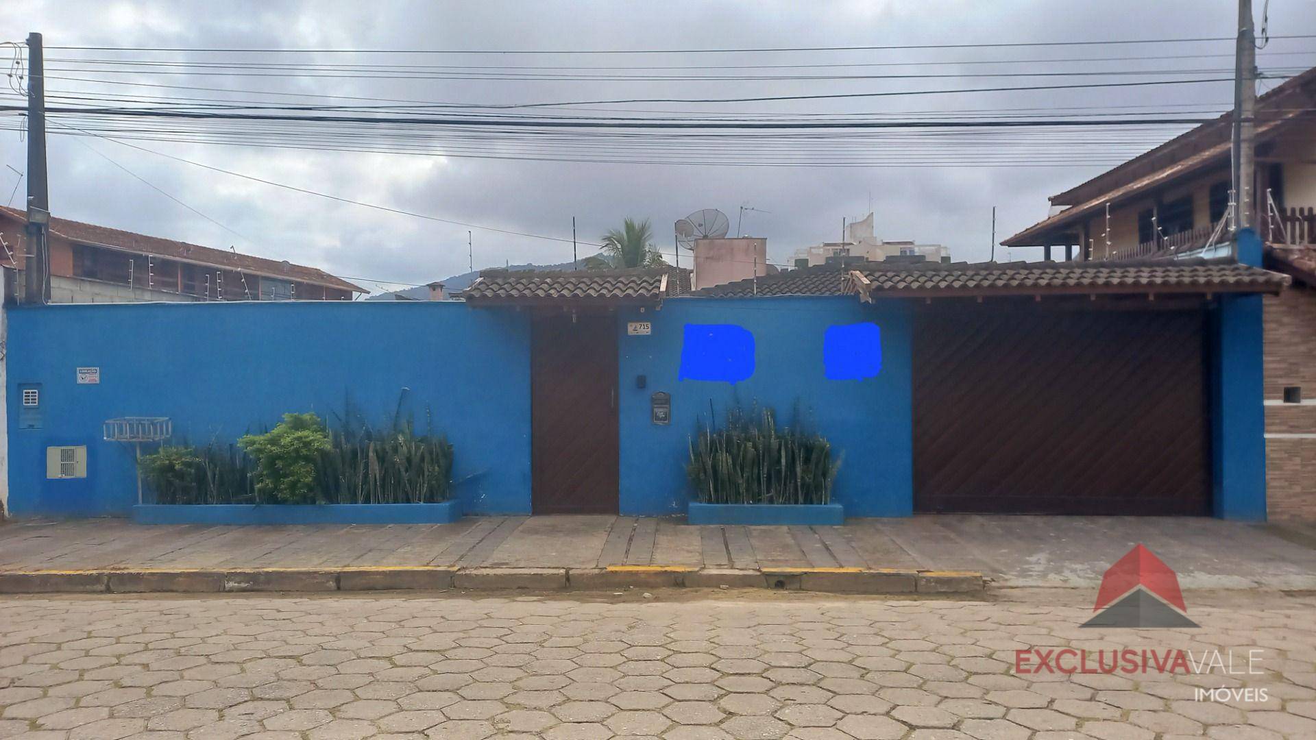 Casa à venda com 4 quartos, 199m² - Foto 1