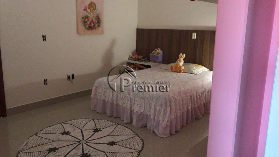 Casa à venda com 3 quartos, 300m² - Foto 18