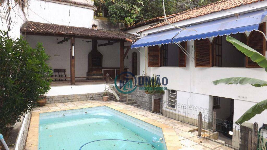 Casa de Condomínio à venda com 4 quartos, 210m² - Foto 10