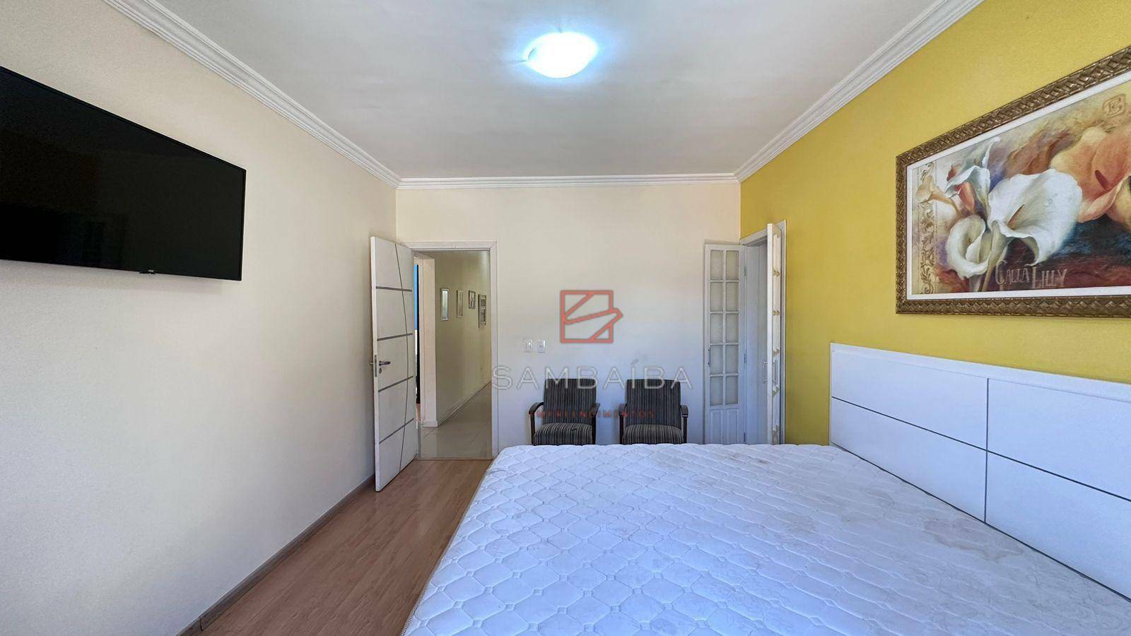 Casa de Condomínio à venda com 3 quartos, 215m² - Foto 22