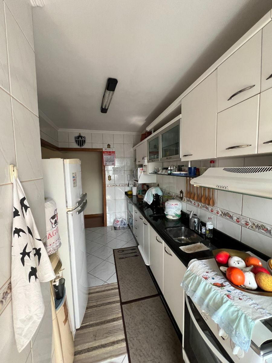 Apartamento à venda com 2 quartos, 60m² - Foto 10