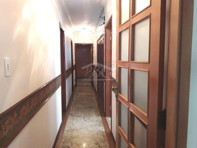 Casa à venda com 4 quartos, 350m² - Foto 11