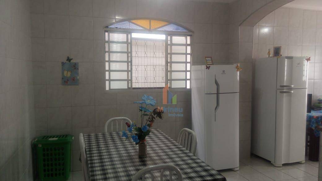 Casa à venda com 3 quartos, 170m² - Foto 5