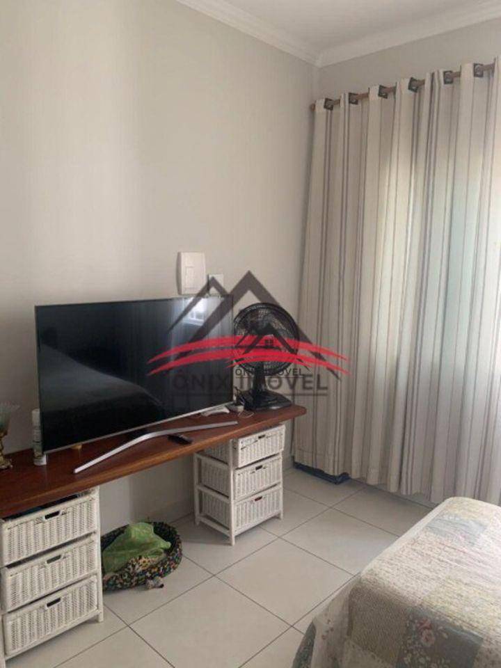 Casa à venda com 4 quartos, 300m² - Foto 6