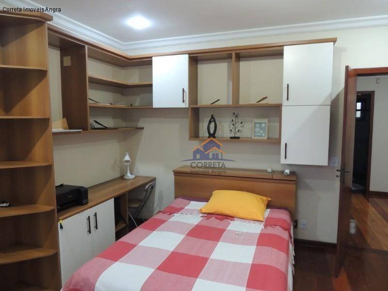 Casa à venda com 4 quartos, 240m² - Foto 12