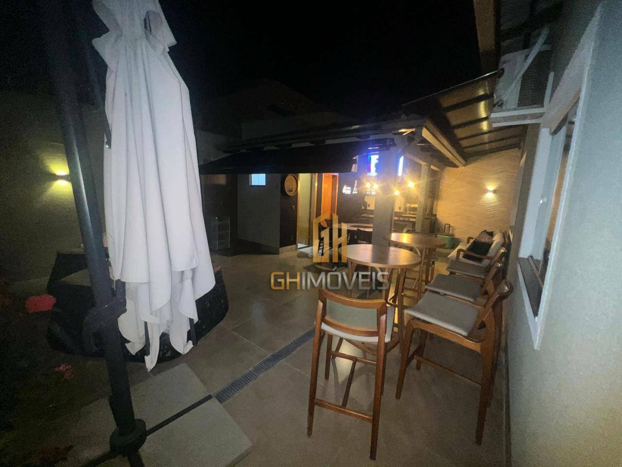 Casa à venda com 3 quartos, 185m² - Foto 13