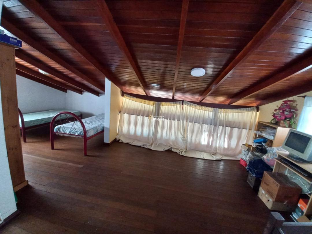 Casa à venda com 3 quartos, 195m² - Foto 14