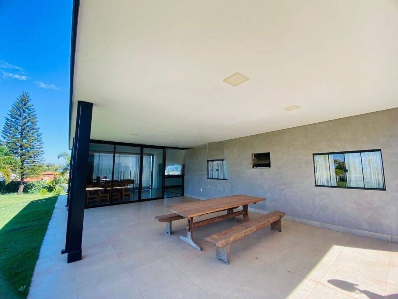 Casa para alugar com 3 quartos, 250m² - Foto 5