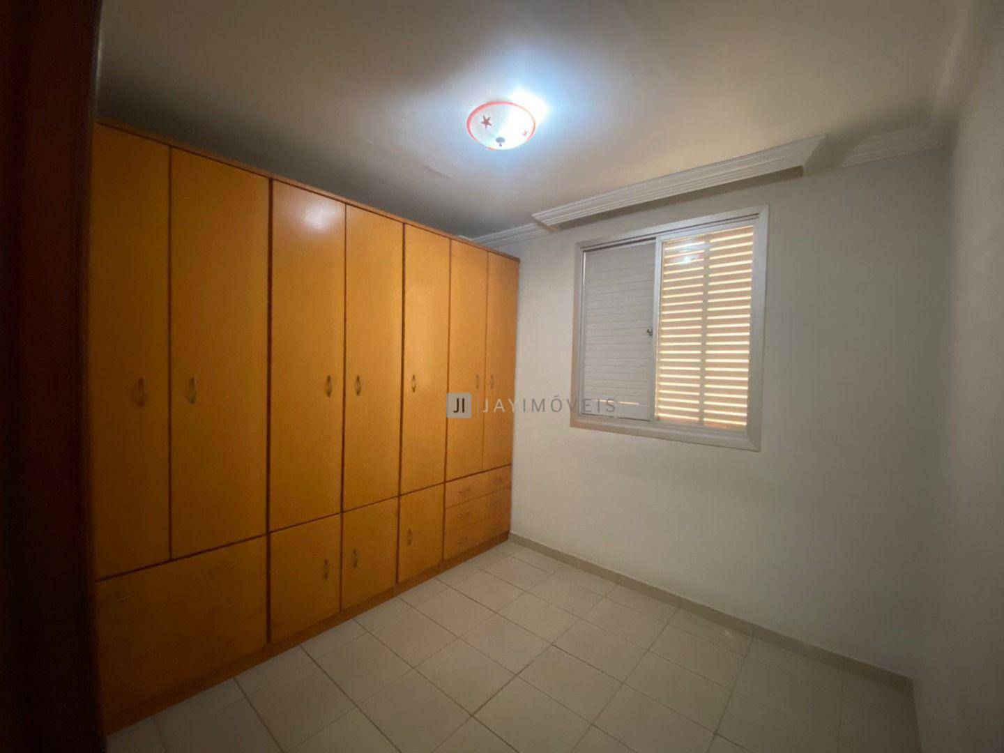 Apartamento à venda com 2 quartos, 60m² - Foto 3