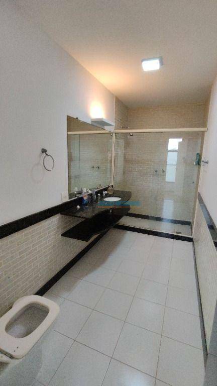 Casa de Condomínio à venda com 5 quartos, 460m² - Foto 82