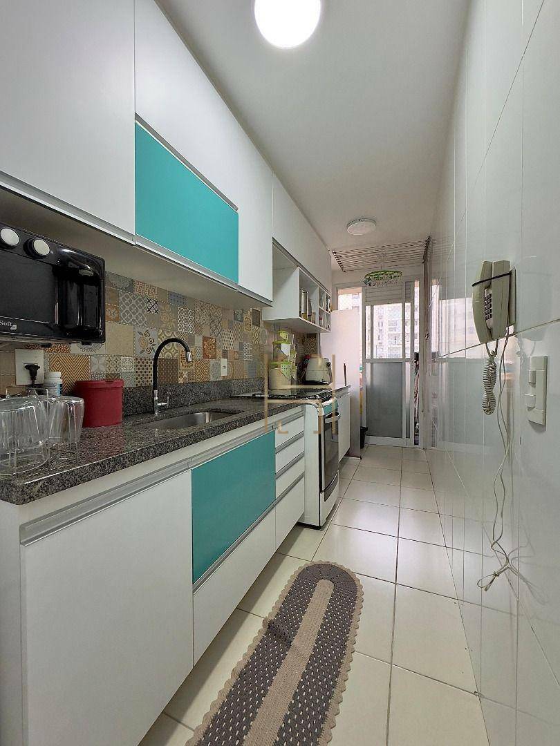 Apartamento à venda com 2 quartos, 60m² - Foto 19