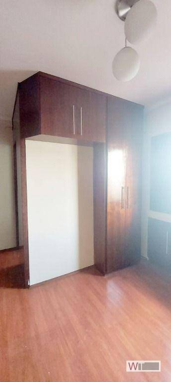 Apartamento para alugar com 3 quartos, 75m² - Foto 18