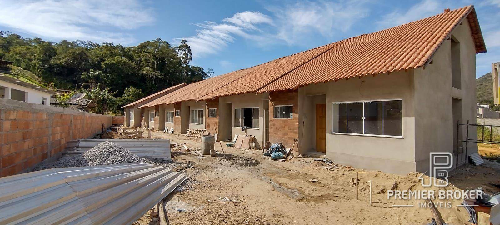 Casa à venda com 2 quartos, 47m² - Foto 3