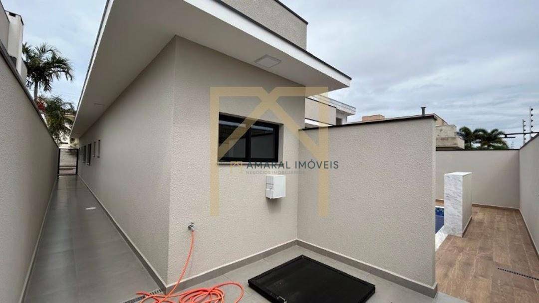 Casa à venda com 3 quartos, 200m² - Foto 5