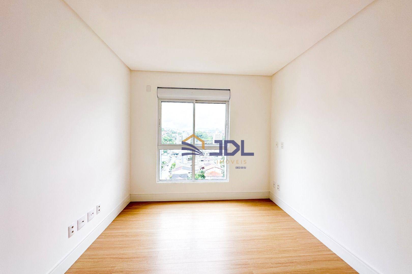 Apartamento à venda com 3 quartos, 139m² - Foto 23