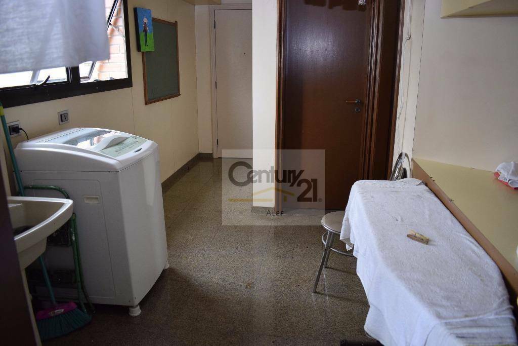 Apartamento à venda com 4 quartos, 275m² - Foto 25