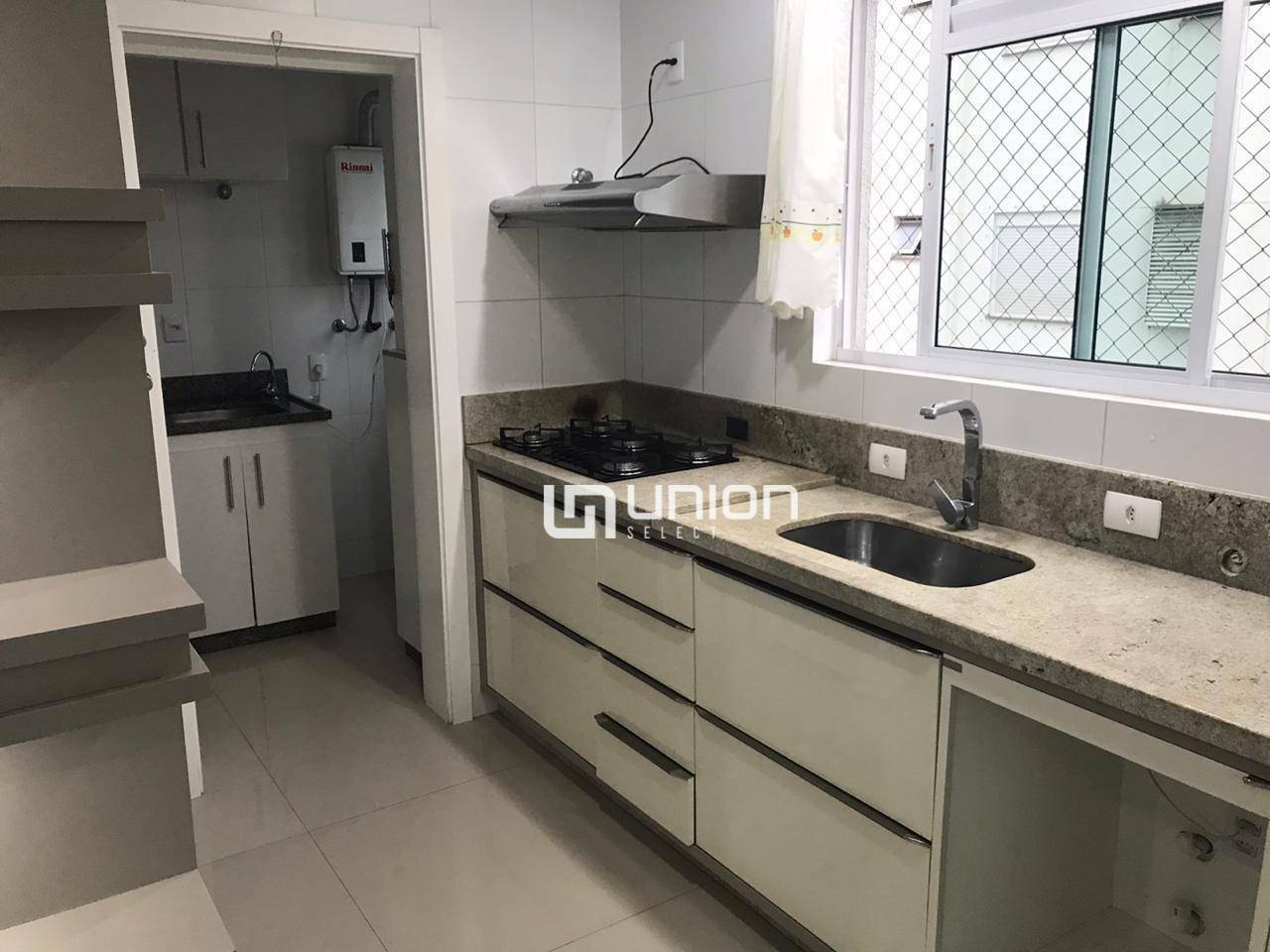 Apartamento à venda com 3 quartos, 121m² - Foto 5