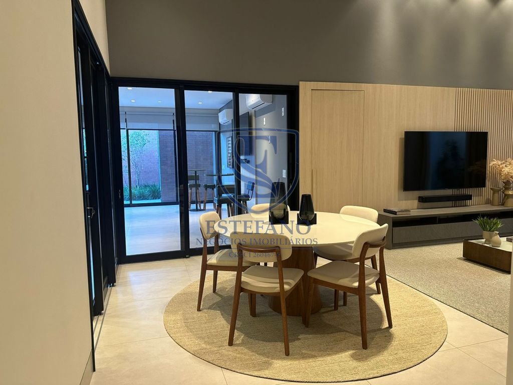 Casa à venda e aluguel com 3 quartos, 450m² - Foto 2