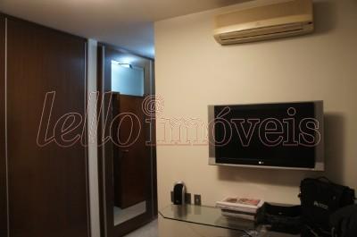 Apartamento à venda com 3 quartos, 298m² - Foto 13