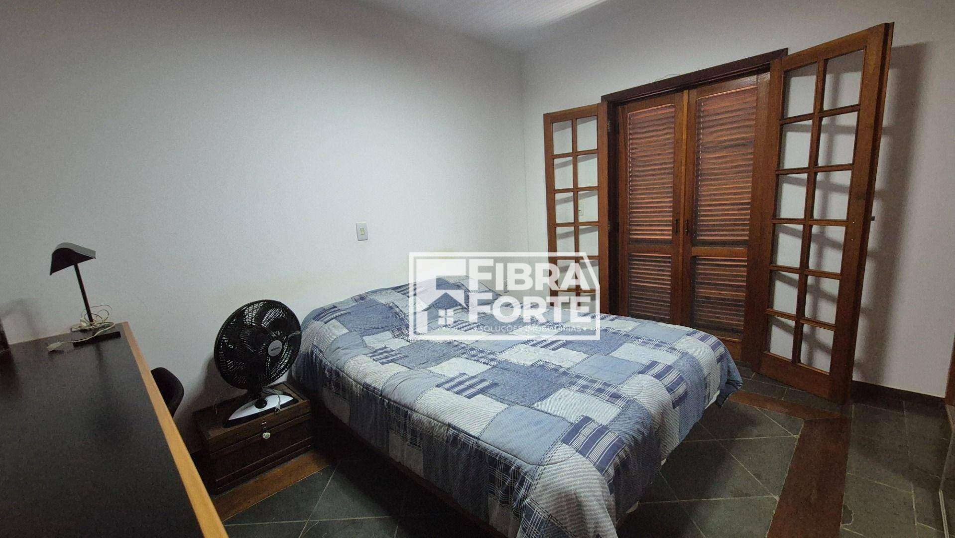 Chácara à venda com 5 quartos, 562m² - Foto 35